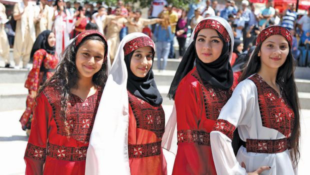 صور جميلات فلسطين - جمال المراة في قوتها 10039 18